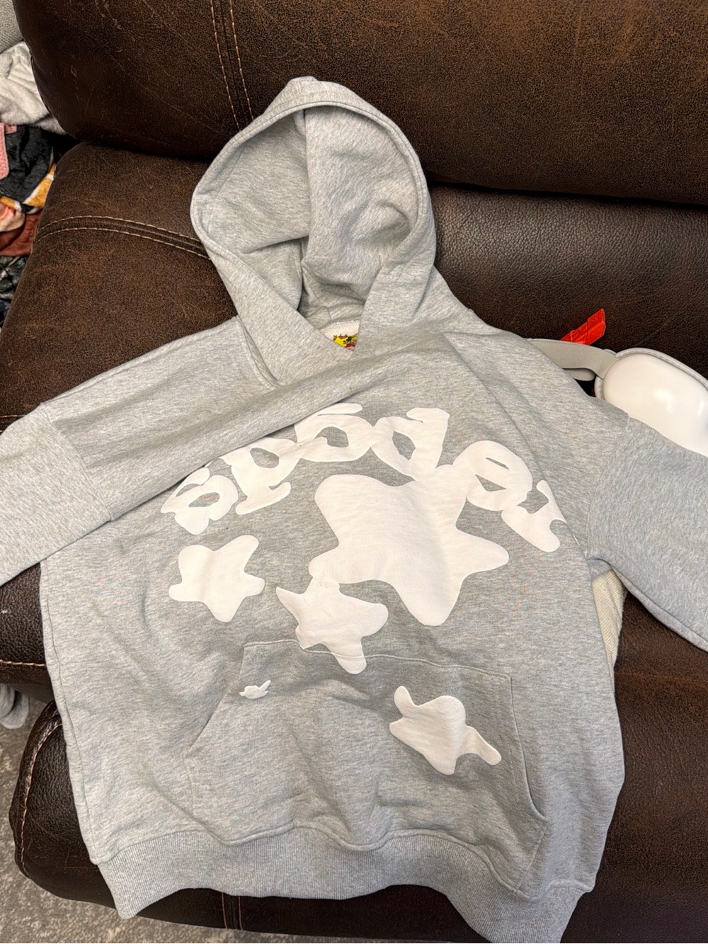 Grey Sp5der hoodie, really good condition, size medium, quick shipping